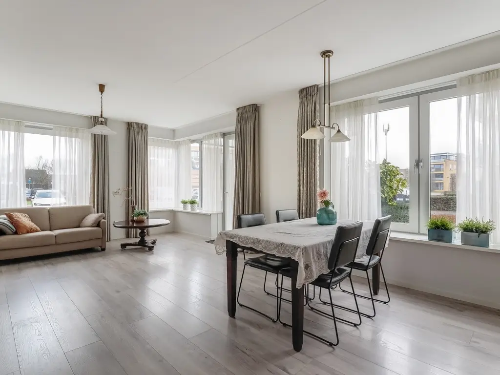 Kolblei 102, Avenhorn