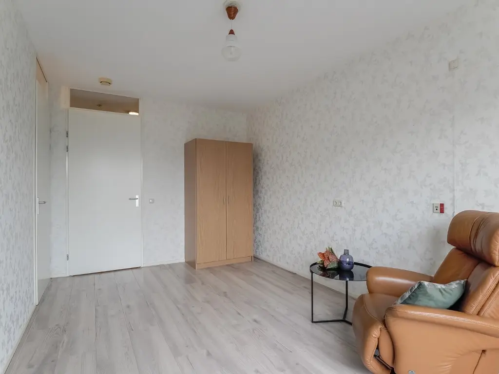 Kolblei 102, Avenhorn