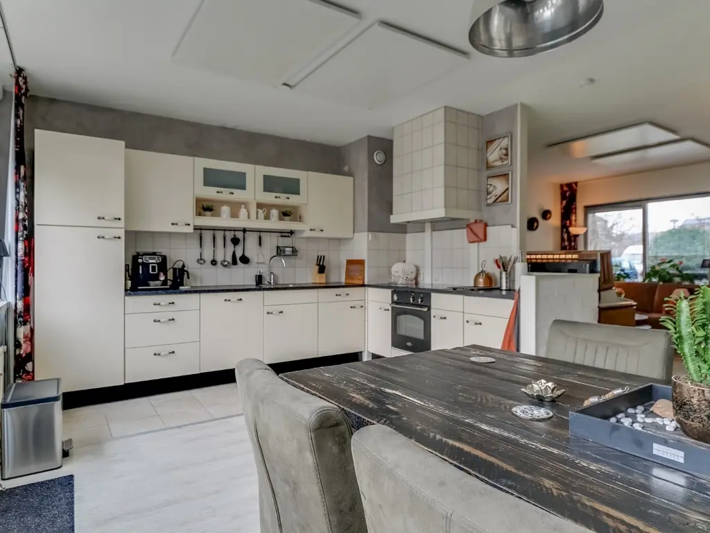 Bergkristal 35, Heerhugowaard