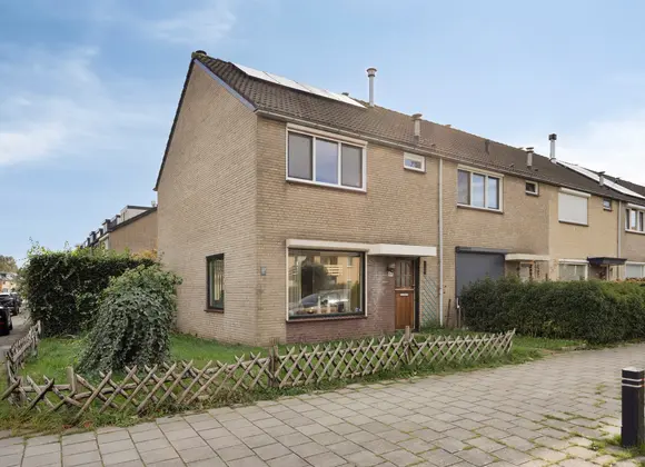 Hoefslag 84