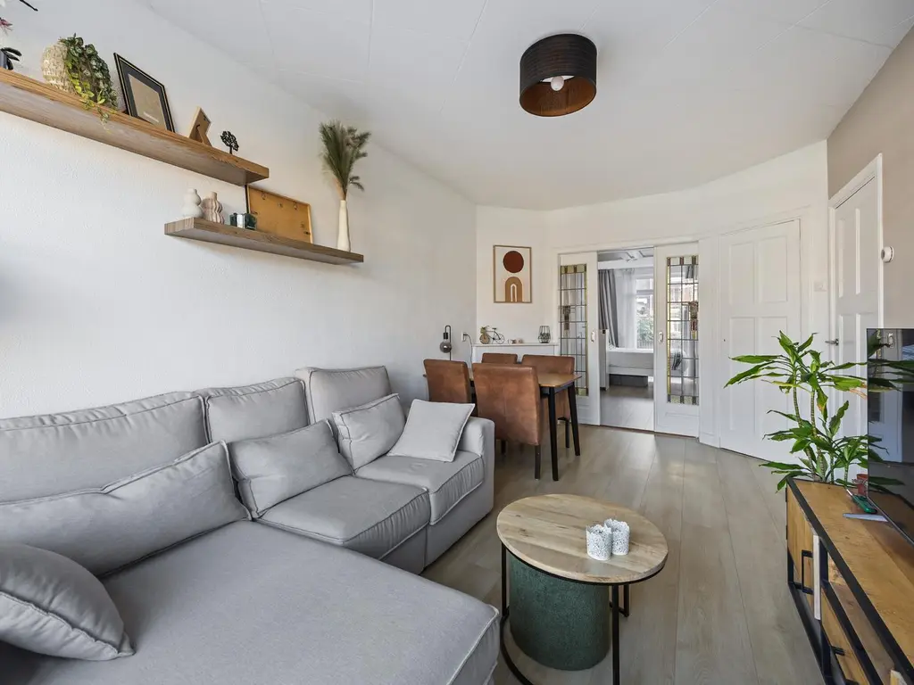 Damasstraat 180, 'S-GRAVENHAGE
