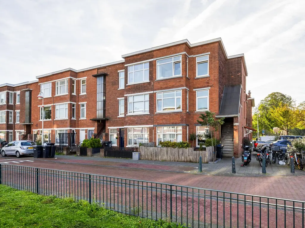 Damasstraat 180, 'S-GRAVENHAGE
