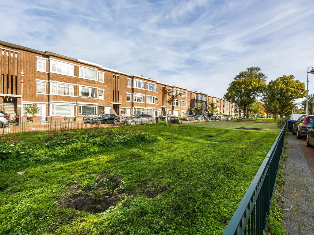 Damasstraat 180, 'S-GRAVENHAGE