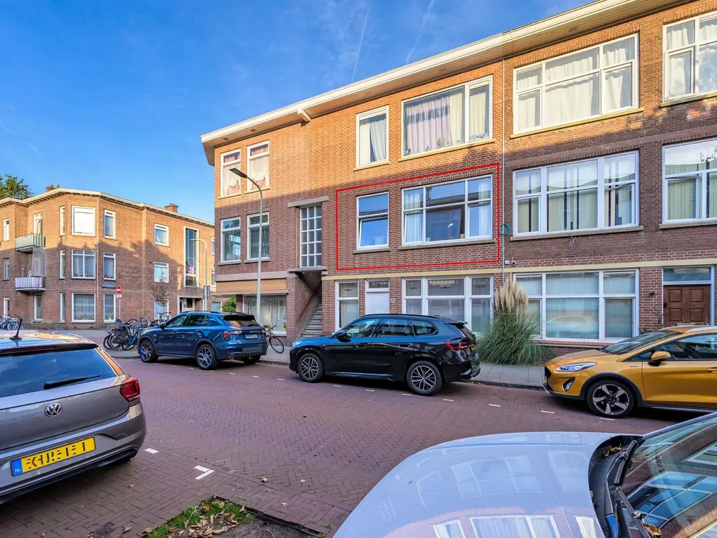 Vier Heemskinderenstraat 121, 'S-GRAVENHAGE