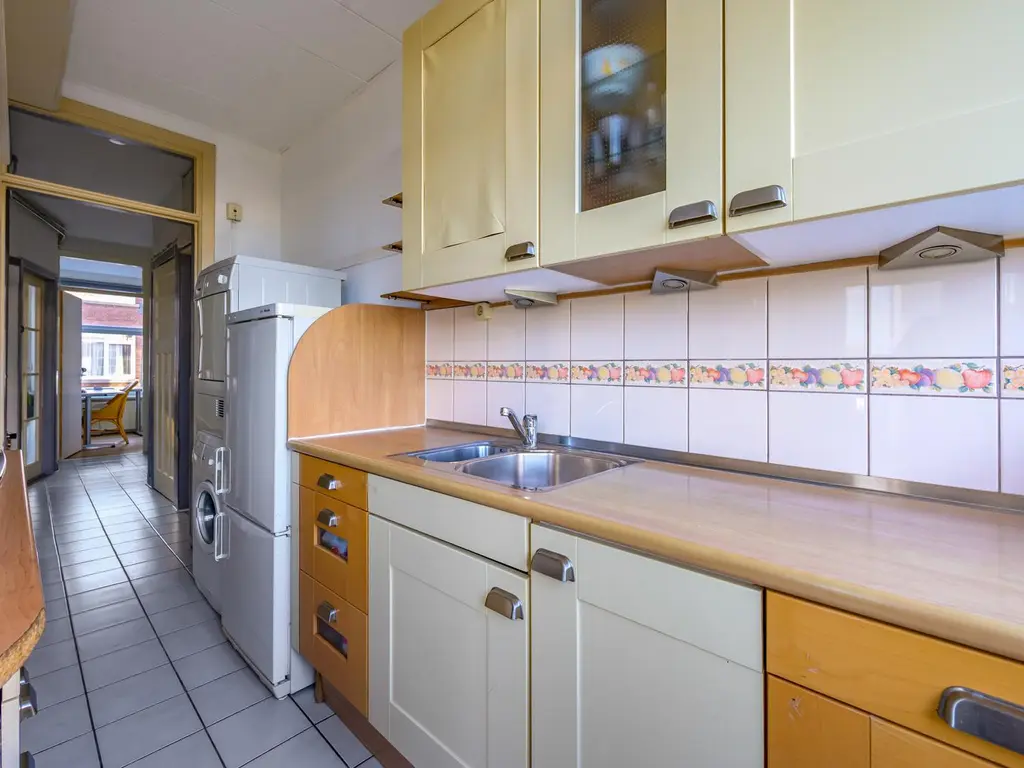 Vier Heemskinderenstraat 121, 'S-GRAVENHAGE