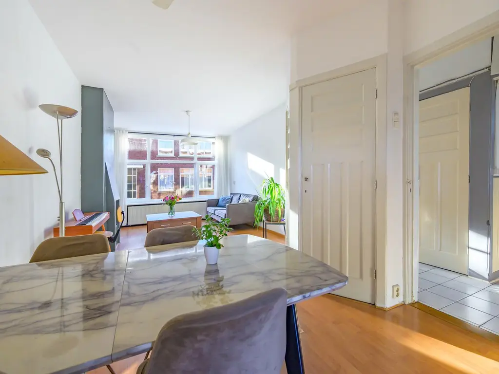 Vier Heemskinderenstraat 121, 'S-GRAVENHAGE
