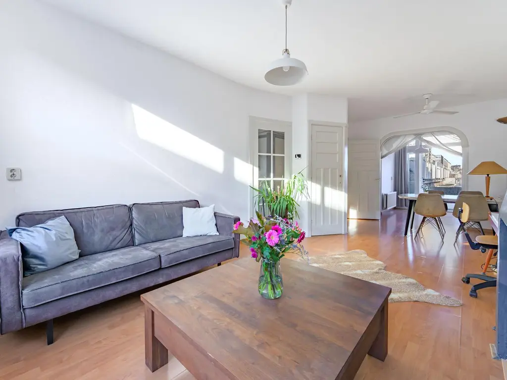 Vier Heemskinderenstraat 121, 'S-GRAVENHAGE