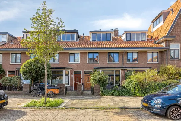 Van Der Waalsstraat 9