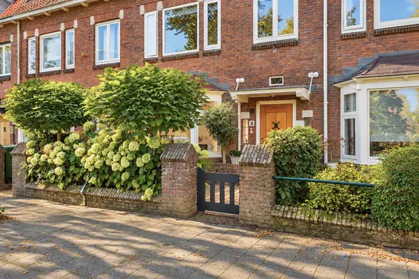 Lorentzkade 4, Leiden