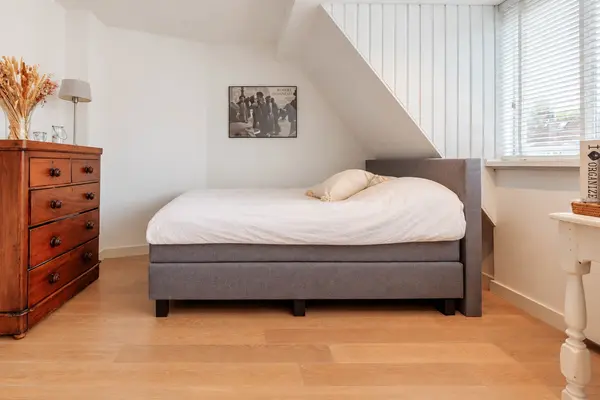 Lorentzkade 4, Leiden
