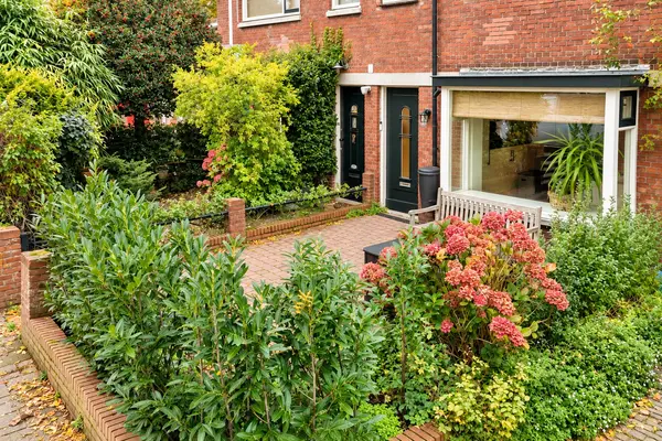 Willem de Zwijgerlaan 58, Voorschoten
