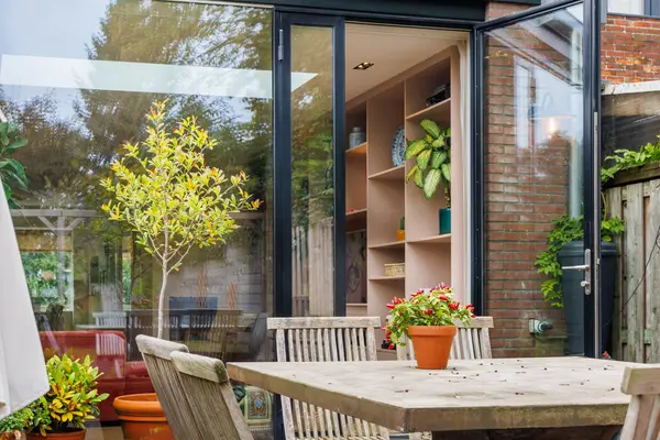 Willem de Zwijgerlaan 58, Voorschoten