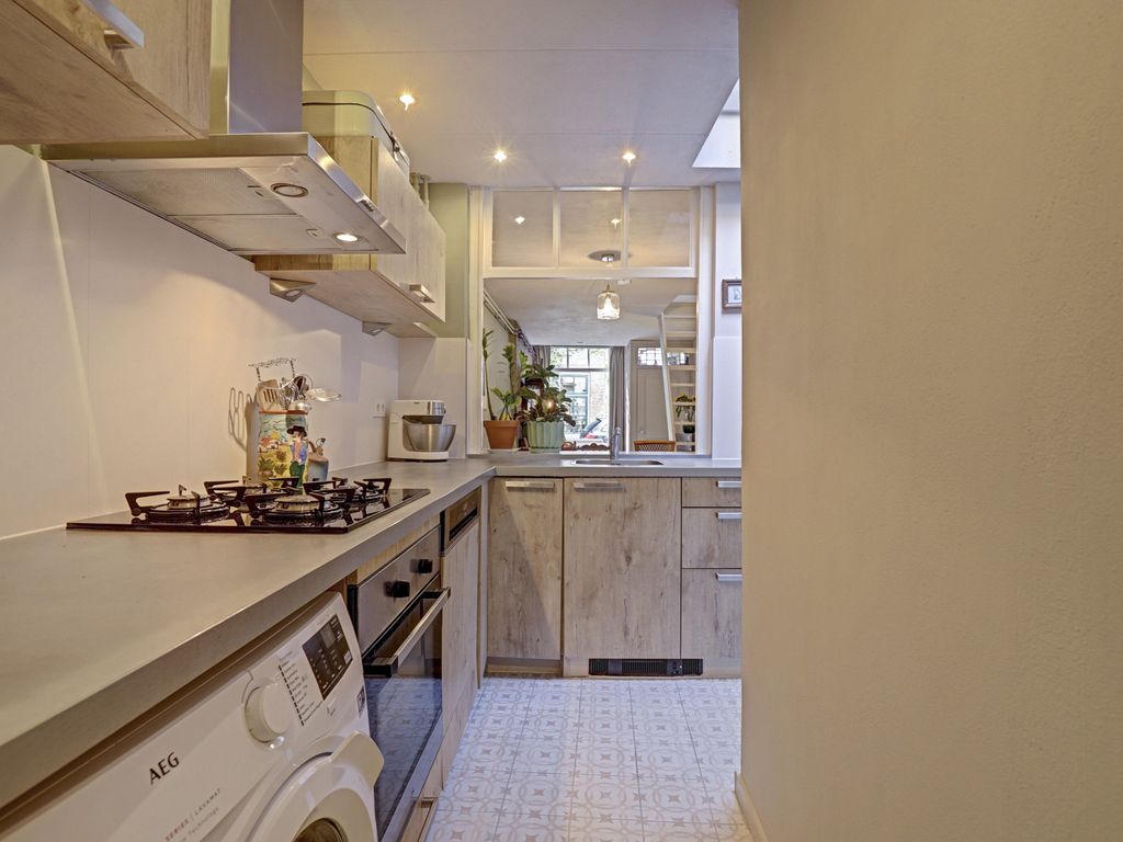 Tussenwoning te koop: Keizerstraat 17, Gouda