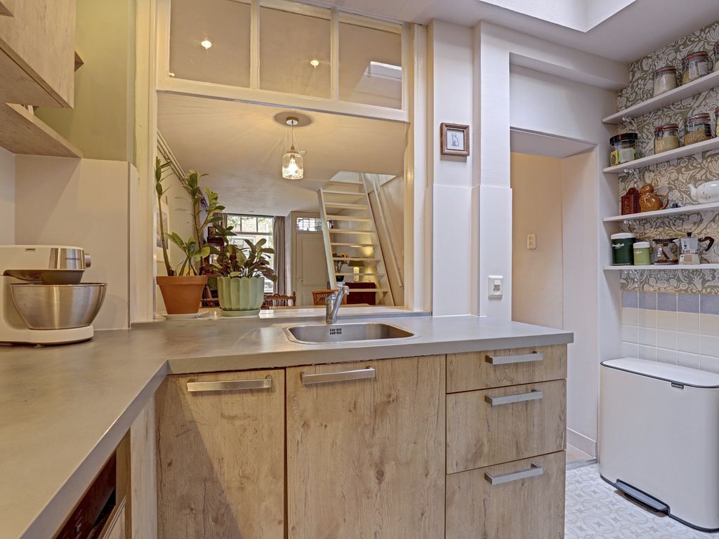Tussenwoning te koop: Keizerstraat 17, Gouda