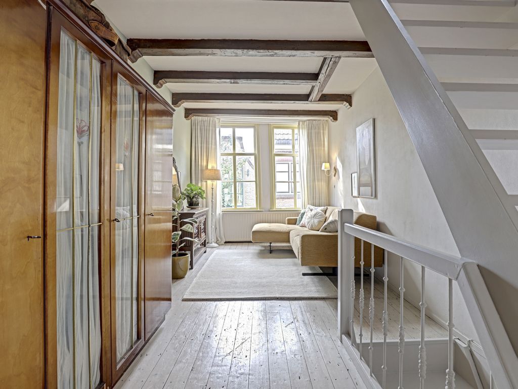 Tussenwoning te koop: Keizerstraat 17, Gouda
