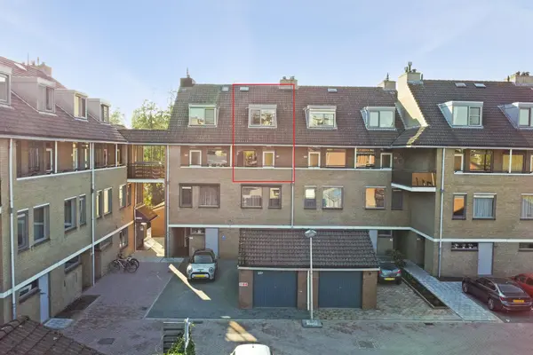 Anna van Hensbeeksingel 241