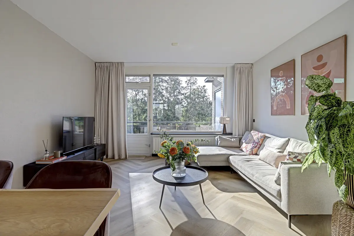 Anna van Hensbeeksingel 241