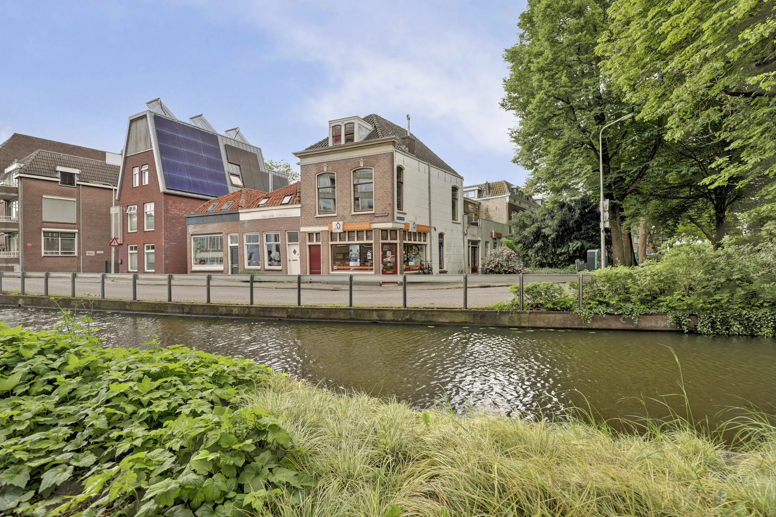 2-room apartment of 99 m²