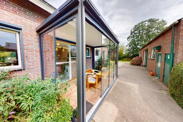 Elbaweg 55, Hem