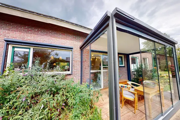 Elbaweg 55, Hem