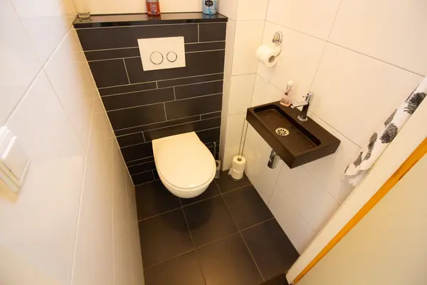 Elbaweg 55, Hem