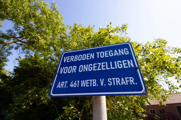 Elbaweg 55, Hem