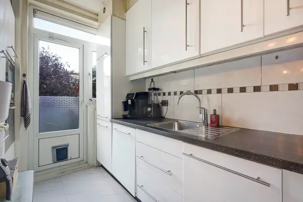 Marktweg 305, Den Haag