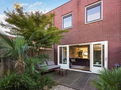 Foto 4 van Boekarestpad 8