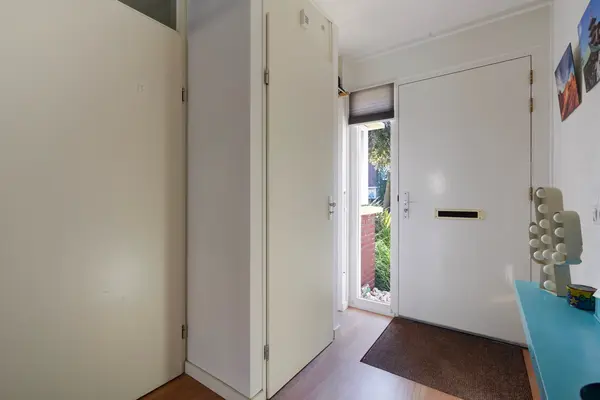 Boekarestpad 8, Den Haag