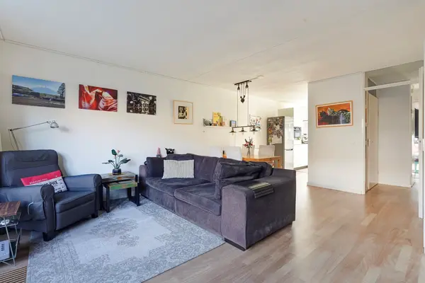 Boekarestpad 8, Den Haag