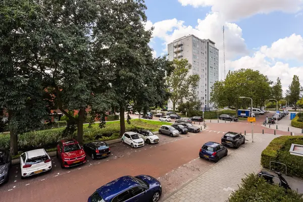 Vossenrade 24, Den Haag