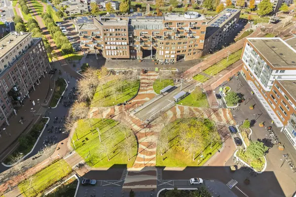 Middeldijkerplein 228, BARENDRECHT
