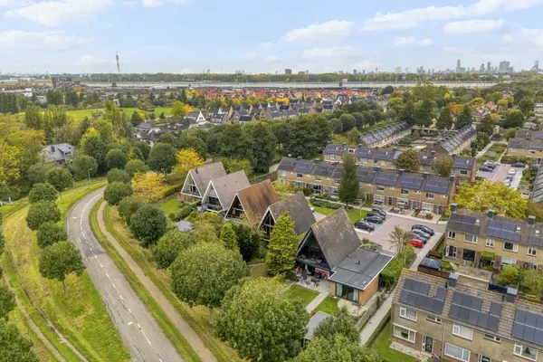 Lamoen 8, BARENDRECHT