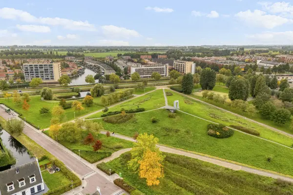 Lamoen 8, BARENDRECHT