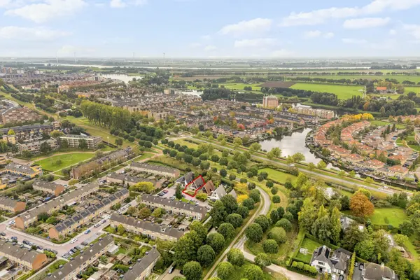 Lamoen 8, BARENDRECHT