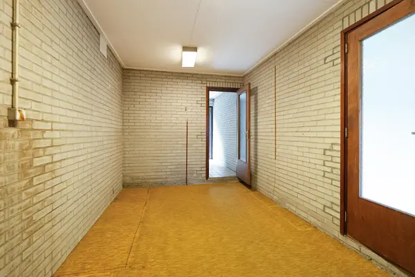 Lamoen 8, BARENDRECHT