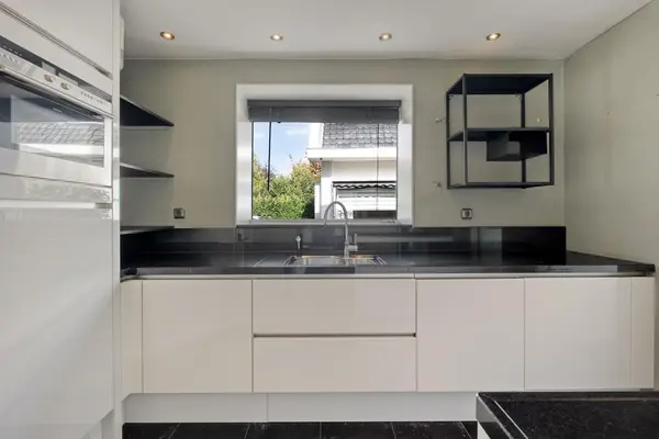 Bakkersdijk 25, BARENDRECHT