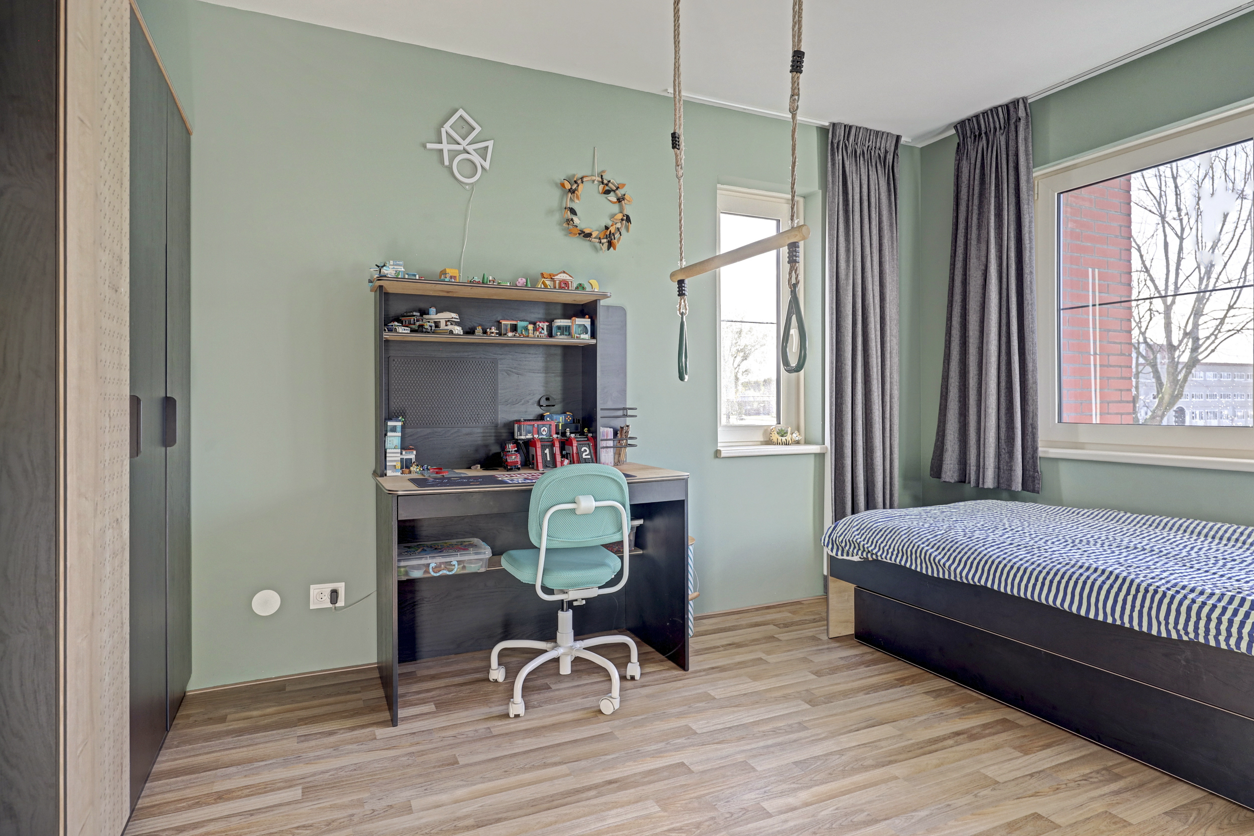 Hoekwoning te koop: Hoogvlietsekerksingel 408, Hoogvliet Rotterdam