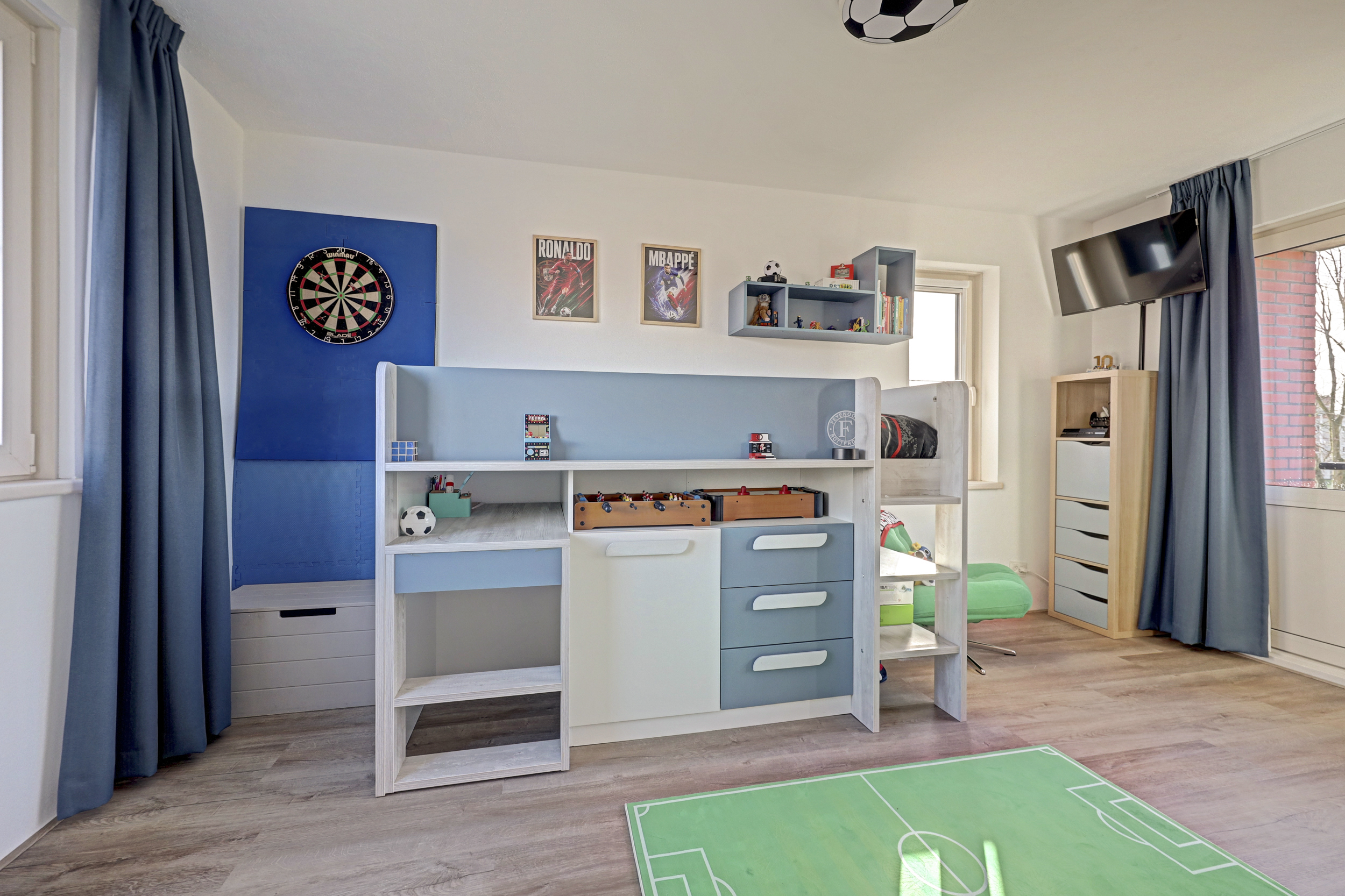Hoekwoning te koop: Hoogvlietsekerksingel 408, Hoogvliet Rotterdam
