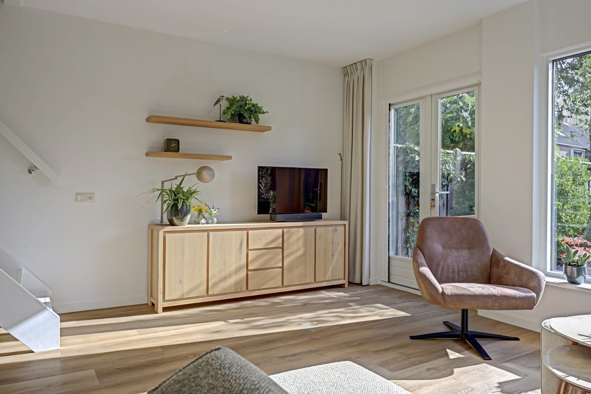 Tussenwoning te koop: Roek 11, Hoogvliet Rotterdam