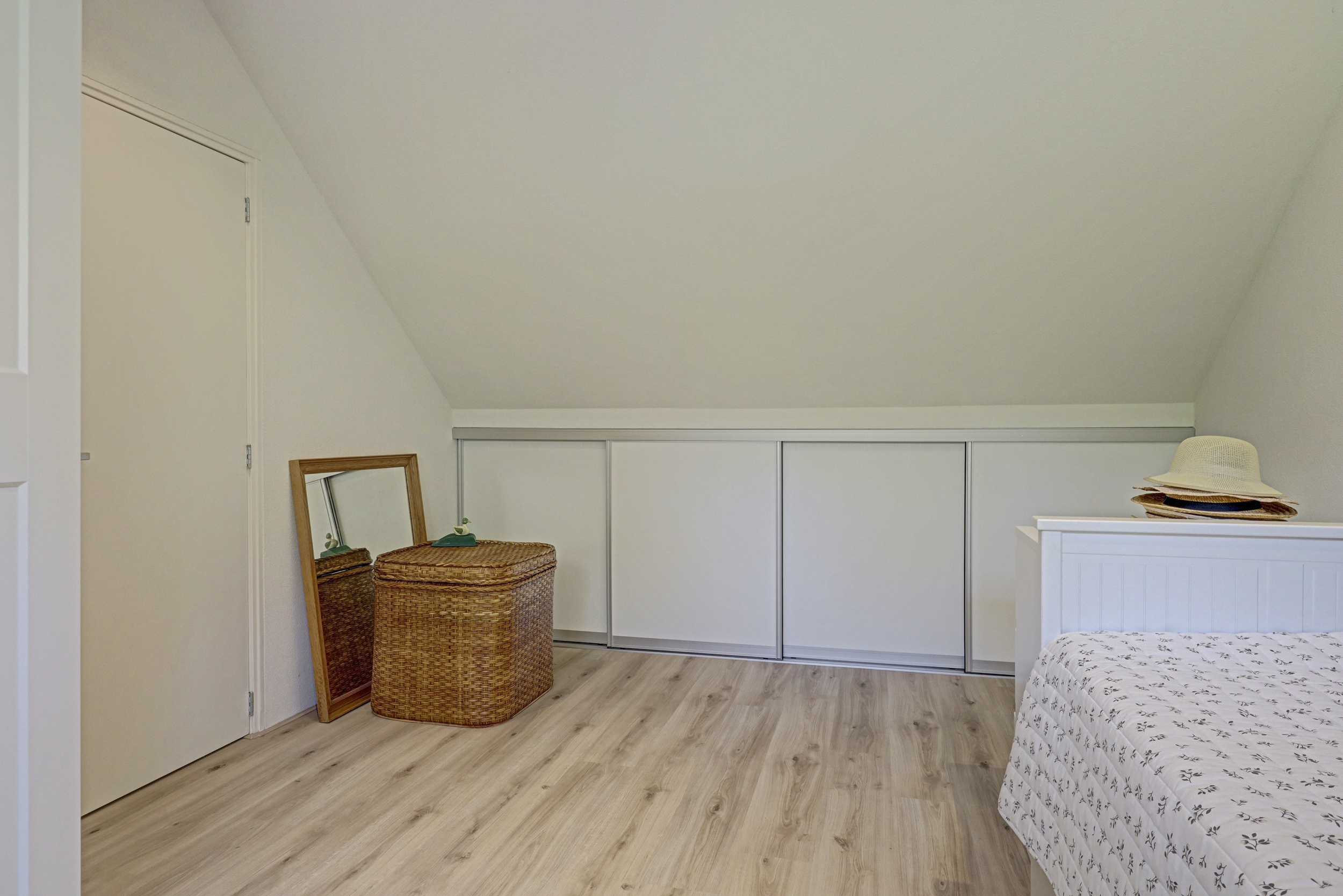 Tussenwoning te koop: Roek 11, Hoogvliet Rotterdam