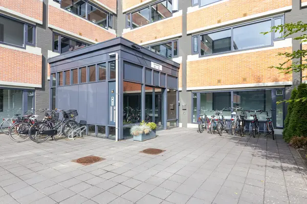 Zandsteen 78, HOORN