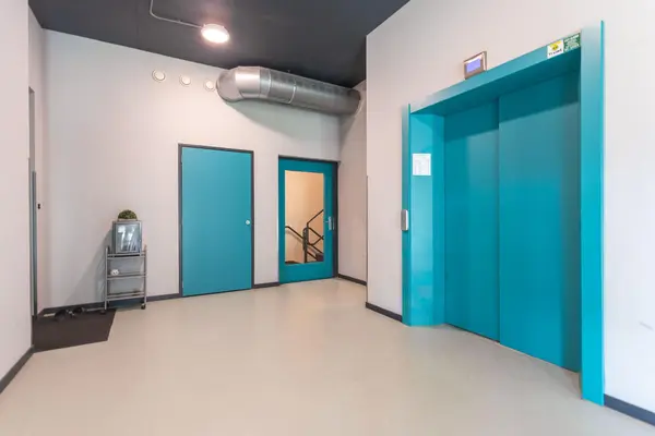 Zandsteen 78, HOORN