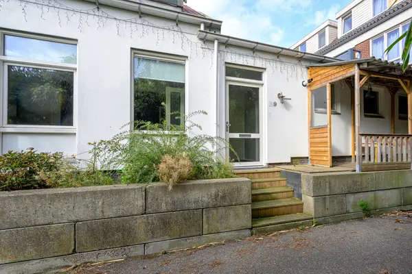 Gedempte Achterburggracht 9, NOORD-SCHARWOUDE