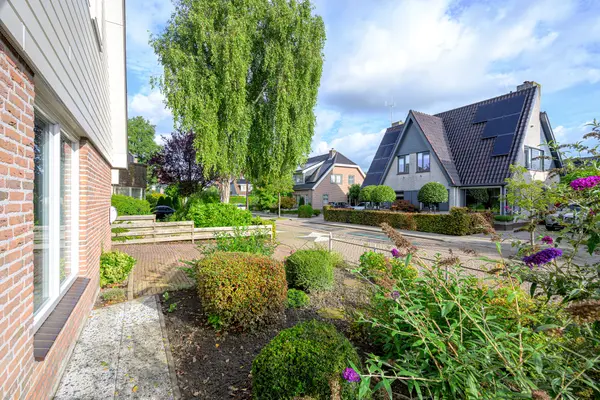Weidemolen 8, HEERHUGOWAARD
