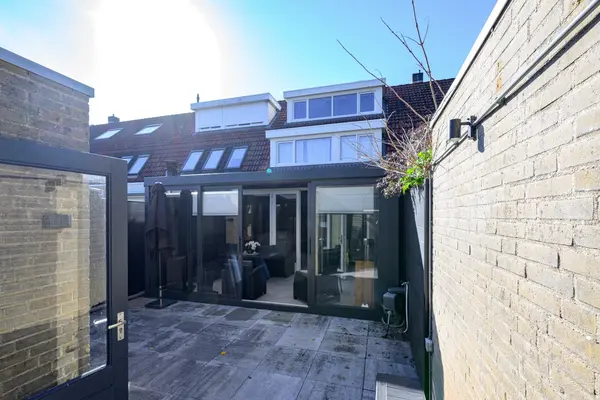 IJsbeer 42, HEERHUGOWAARD