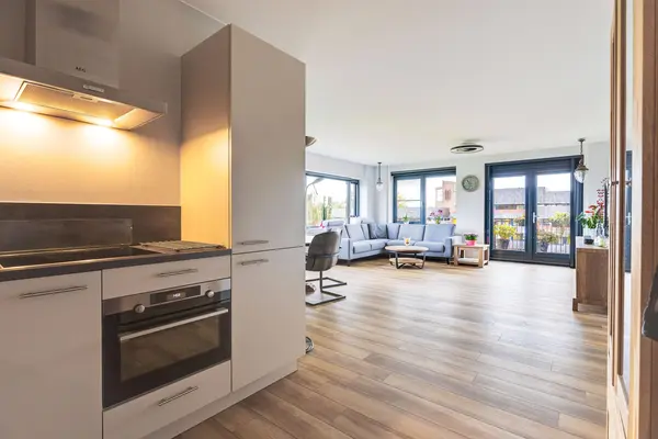 Zandsteen 79, HOORN