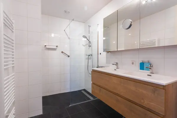 Zandsteen 79, HOORN