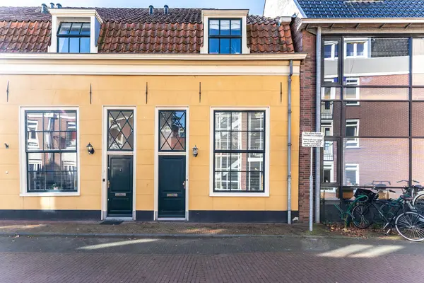 Jeudje 6, HOORN