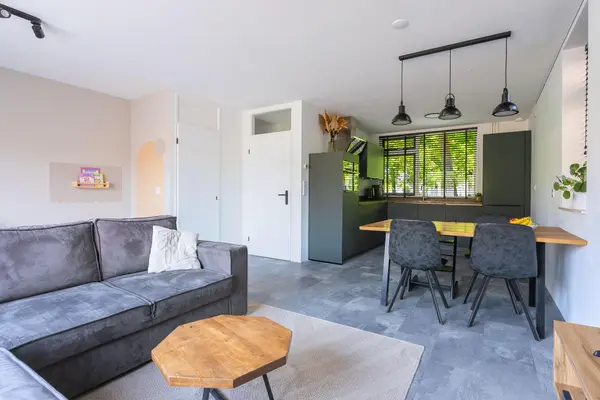 Patio 118, HOORN